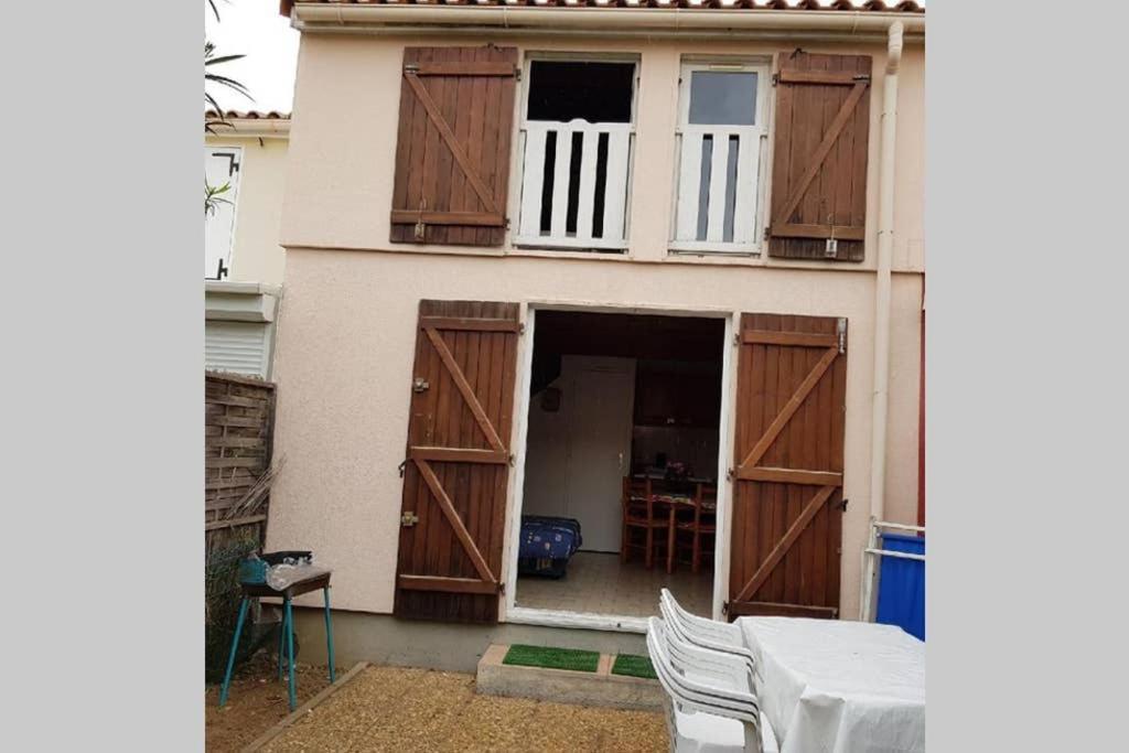 Holiday home Maison Totalement Renovee A - 6 Couchages - Pres De L'etant De Thau