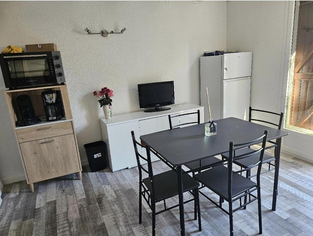 Maison Totalement Renovee A - 6 Couchages - Pres De L'etant De Thau * Marseillan (Herault)